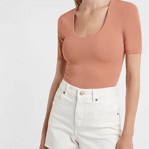 Express BNWT size:XL (2 bodysuits)